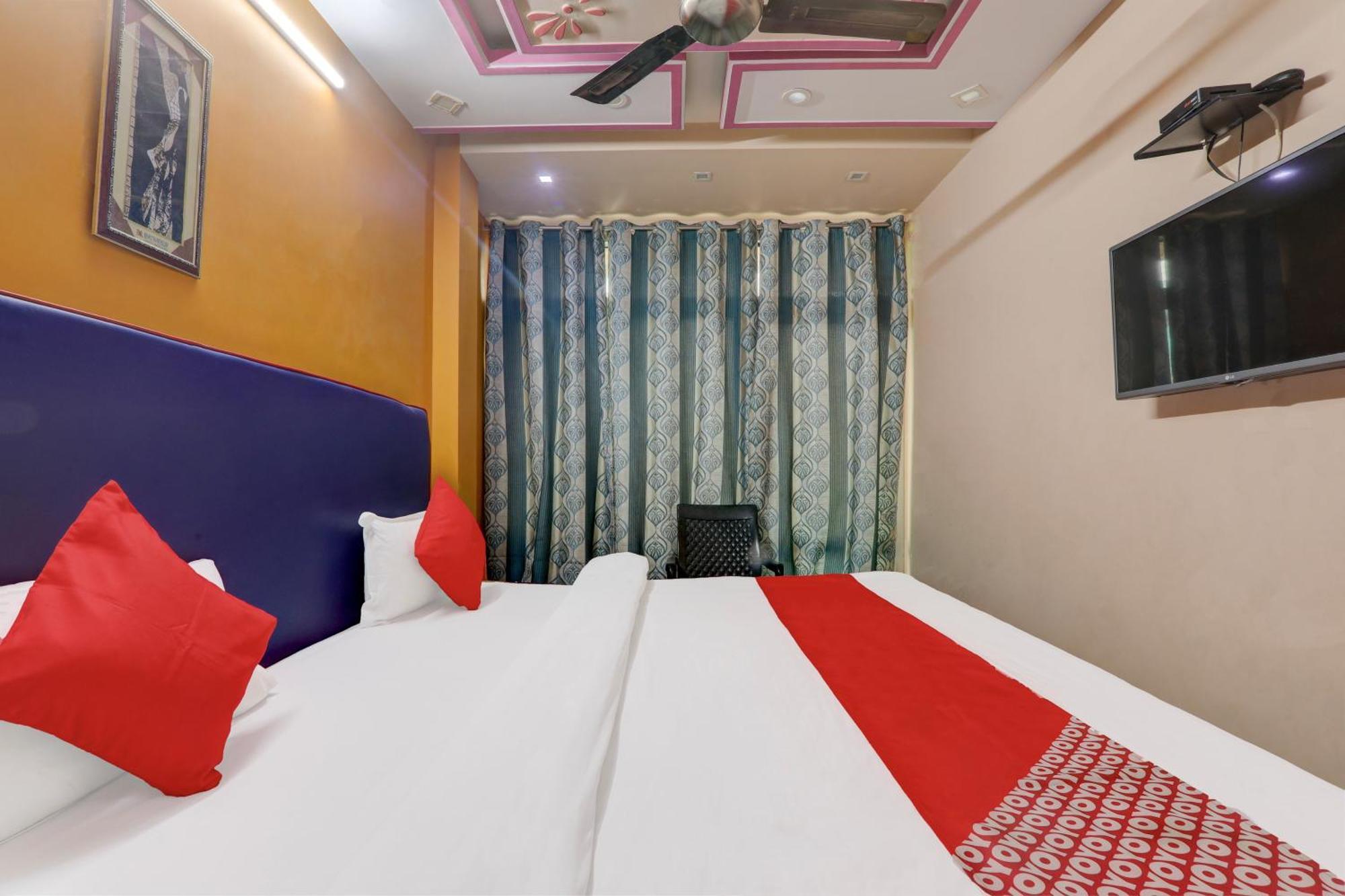 Hotel O Intercity Inn Lakhnaú Exteriér fotografie